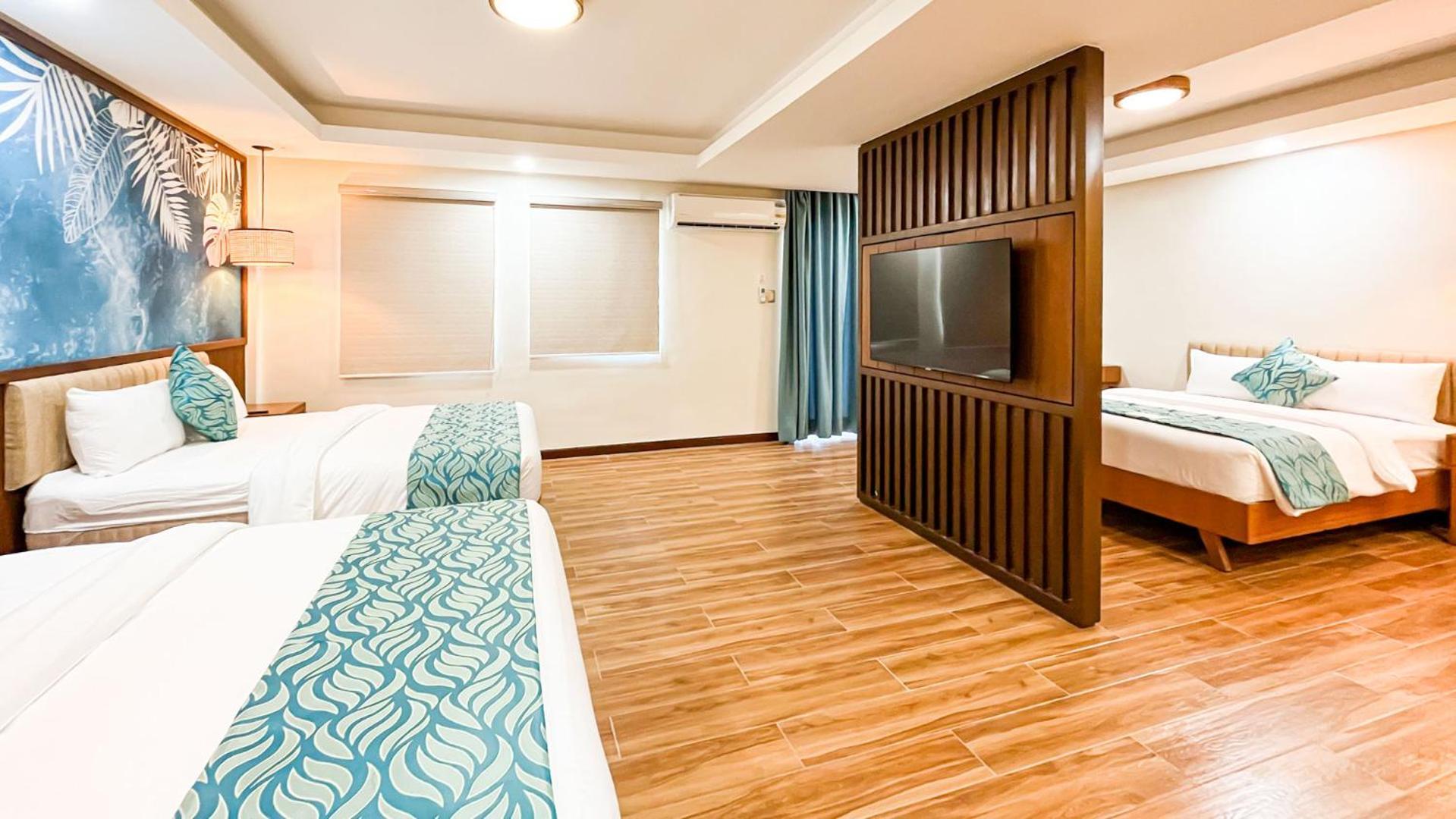 La Jolla Luxury Beach Resort Bagac Eksteriør bilde